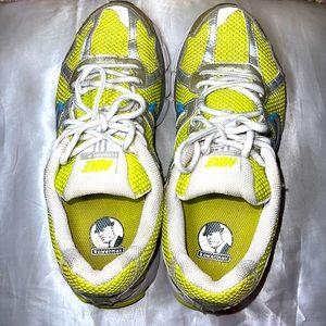 Women’s Nike Air Zoom Pegasus 26 Bowerman Sneakers